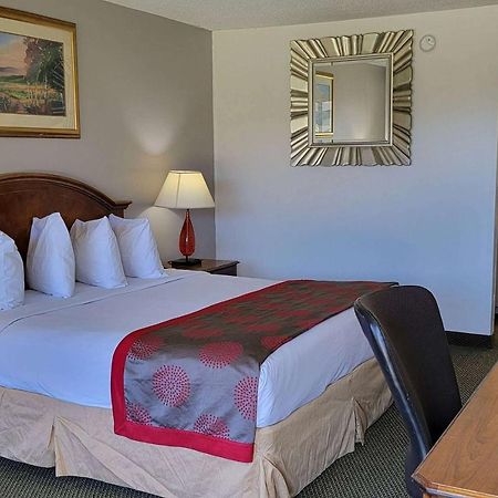 Ramada By Wyndham & Suites Warner Robins Kültér fotó