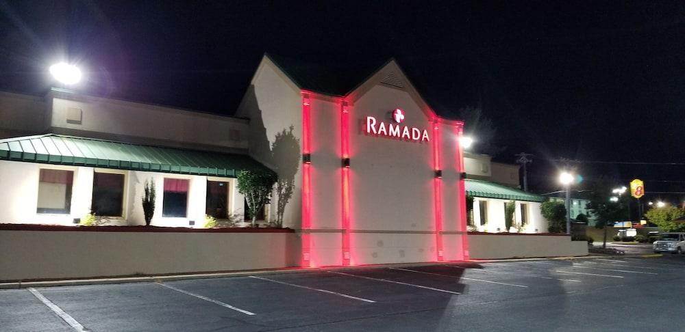 Ramada By Wyndham & Suites Warner Robins Kültér fotó