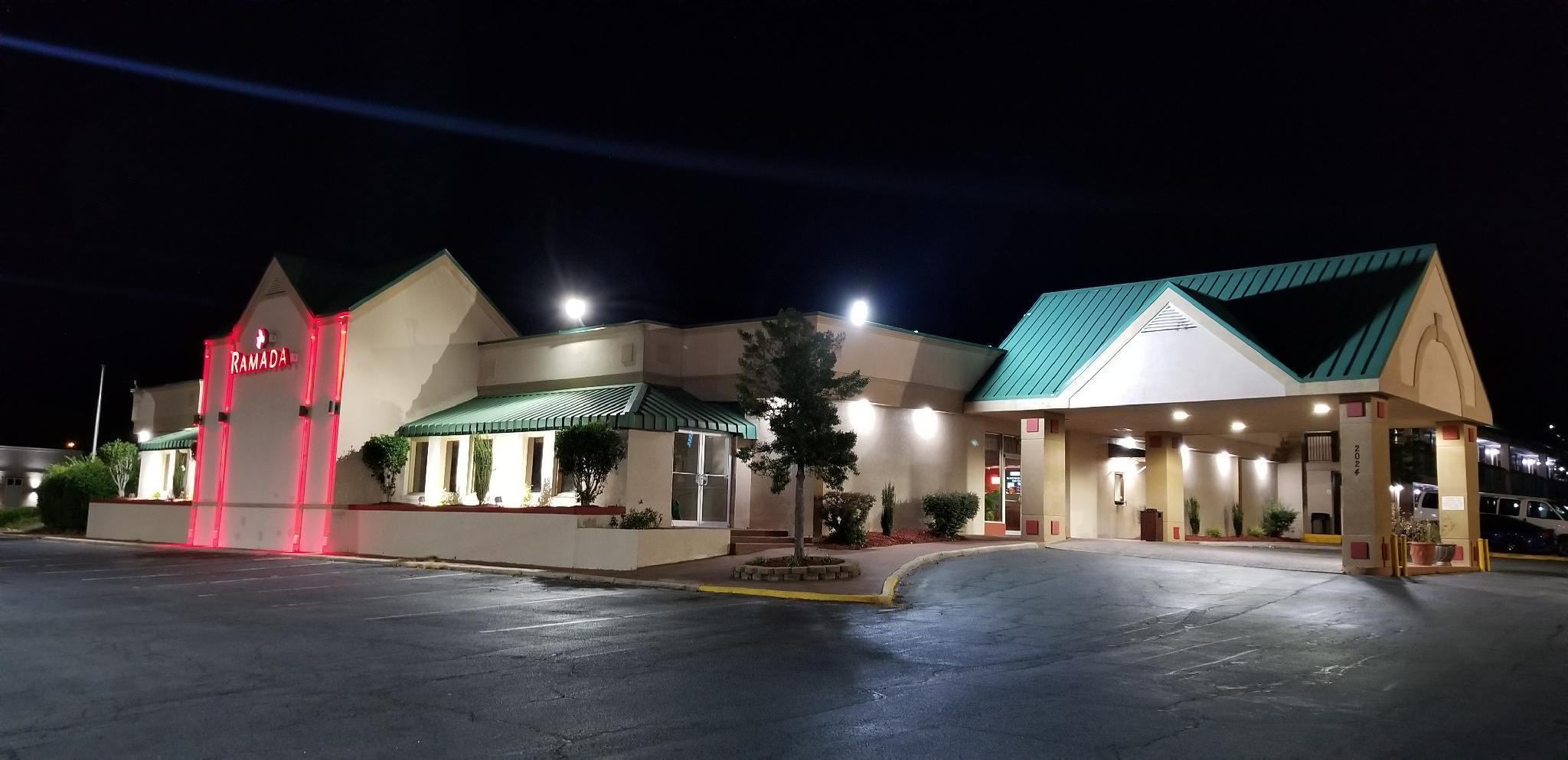 Ramada By Wyndham & Suites Warner Robins Kültér fotó